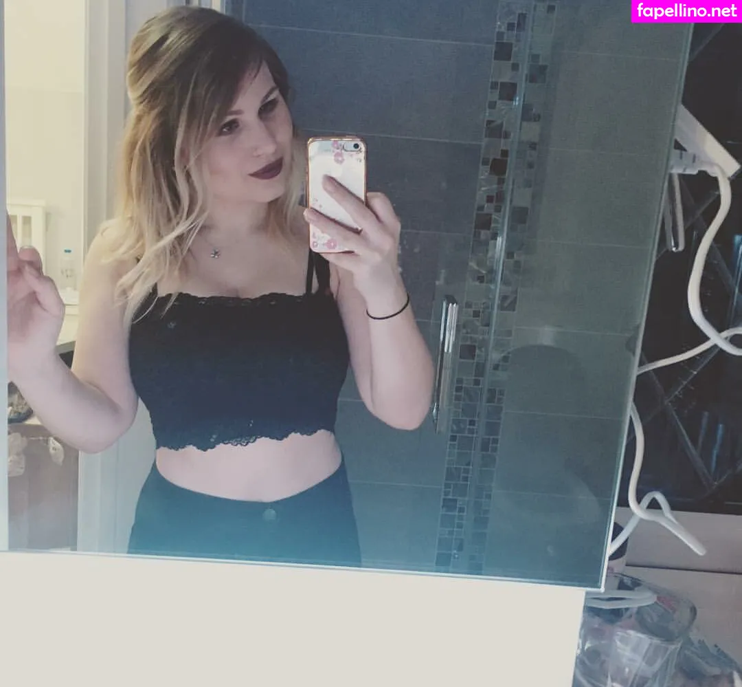 honey_and_sulphur, theofficialhoney_ Nude Leaked OnlyFans Photo #QaCF2oZlVS