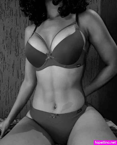 Honey B OnlyFans Thumbnail #WSHOwRGnBE