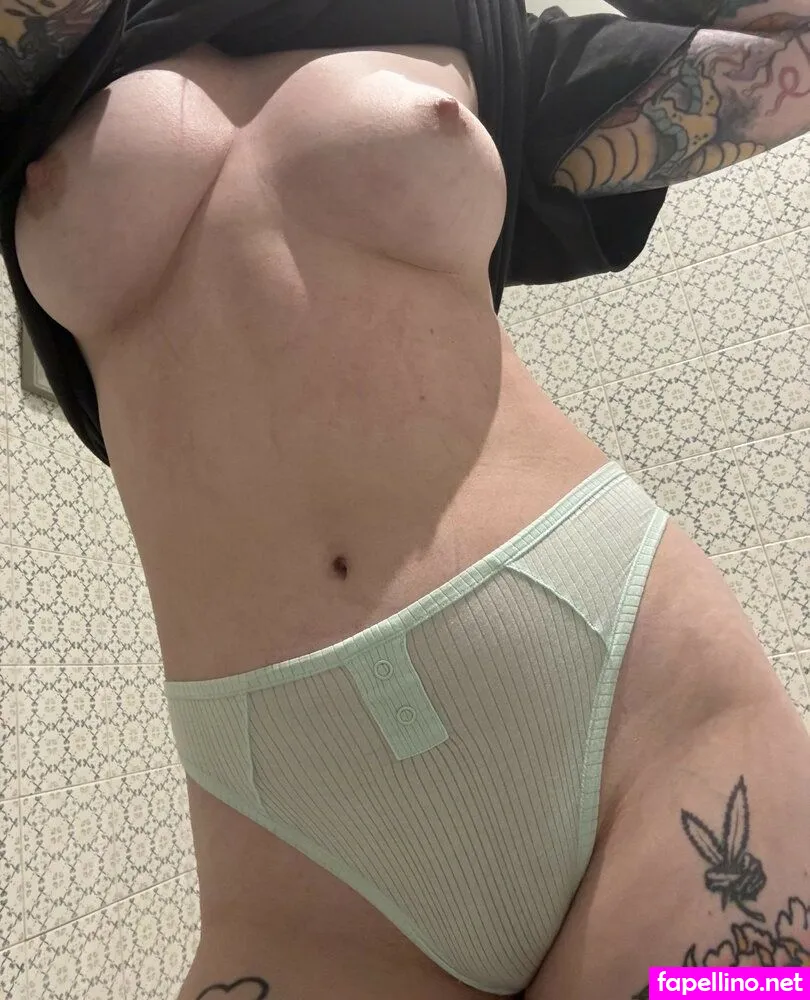 Lifetheuniverse420, hanidarling_, honey-darling Nude Leaked OnlyFans Photo #3y7vM6o4eh