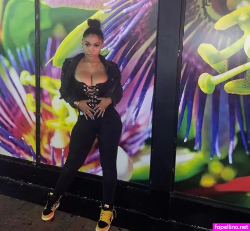 Honey Isabel OnlyFans Thumbnail #HizpV9vbw1