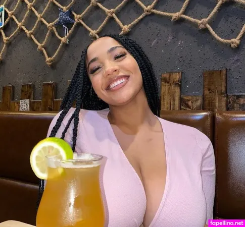 Honey Isabel OnlyFans Thumbnail #QJJlr1YLU8