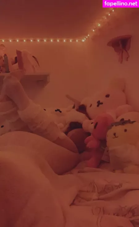 Honey Suxxle OnlyFans Thumbnail #hKzlkdvBU4