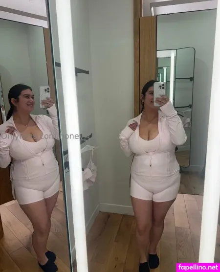 Honey Tia OnlyFans Thumbnail #ofsjPqYjmI