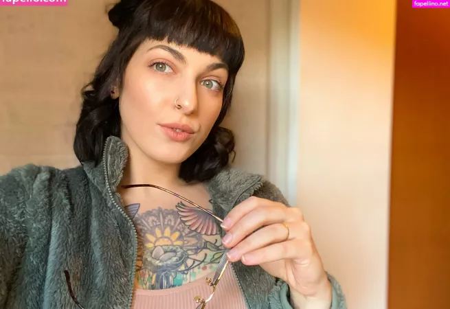 Honey Trap OnlyFans Thumbnail #LoBFI2p8tb