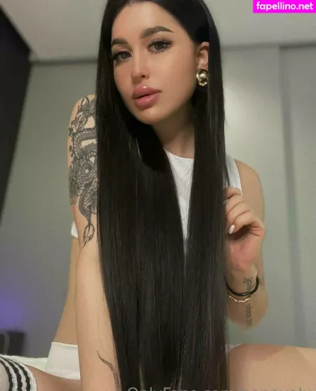 Honeyaly OnlyFans Thumbnail #vRAghKs1Zo