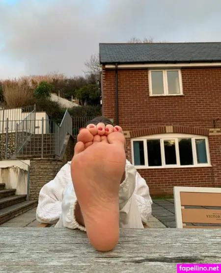 Honeybeatoes OnlyFans Thumbnail #oXPx9Pc9ru