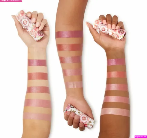 Honeybee OnlyFans Thumbnail #SXhKcvAPFK