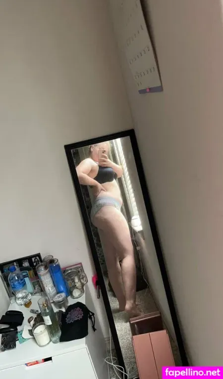 Honeybee3477 OnlyFans Thumbnail #yVt7iDWtcz