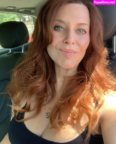 Honeybeezone OnlyFans Thumbnail #6OeDmQCVAX