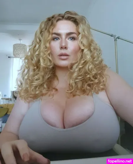 Honeybgoddess OnlyFans Thumbnail #zQrYvLBmAD