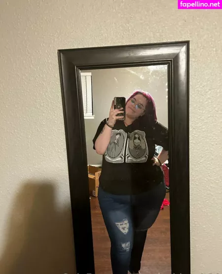 Honeybiscuit20 OnlyFans Thumbnail #YuuuzJ3bFx