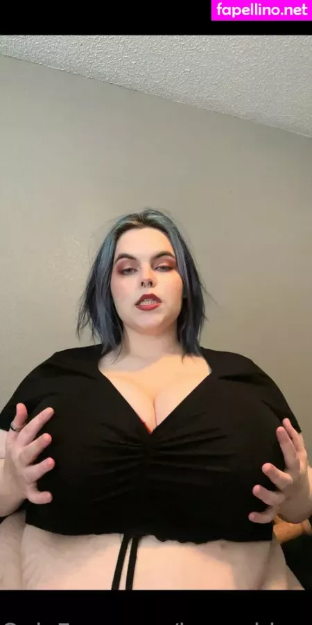 Honeybiscuit20 OnlyFans Thumbnail #dXrfzekvls