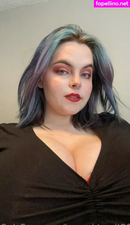 Honeybiscuit20 OnlyFans Thumbnail #dn08VVMyNu