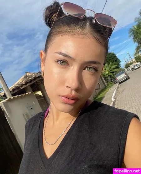 Honeychanny OnlyFans Thumbnail #MxyFhboqxv
