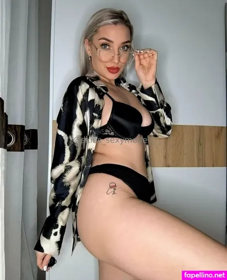 Honeydeeworld OnlyFans Thumbnail #FCm0RoZ4ep