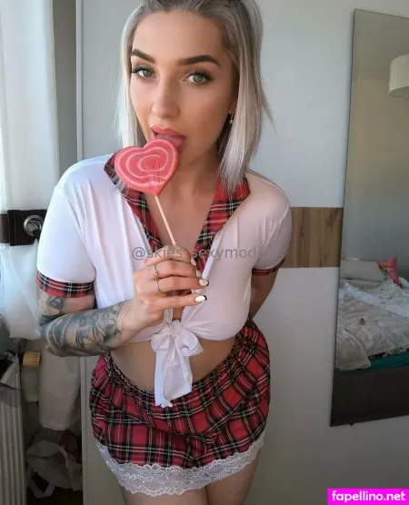 Honeydeeworld OnlyFans Thumbnail #gJbUVbeWnh