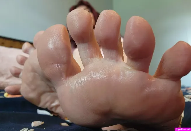 Honeyedtoesies OnlyFans Thumbnail #O1jMNwHs8N