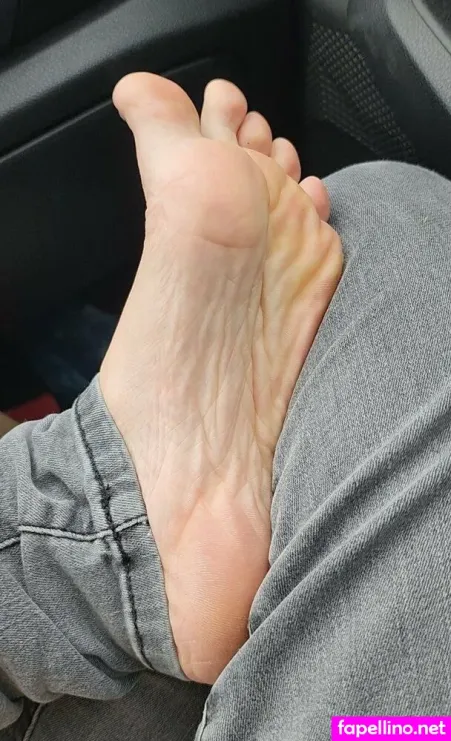 Honeyedtoesies OnlyFans Thumbnail #WzIdDaVIDd