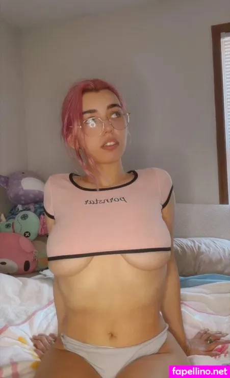 Honeyglazedbandaids OnlyFans Thumbnail #2z6bqznwrU