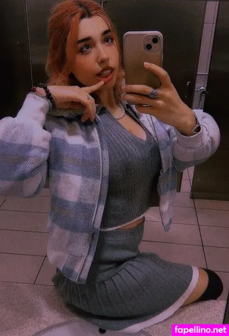 Honeyglazedbandaids OnlyFans Thumbnail #NxgQzofy1c