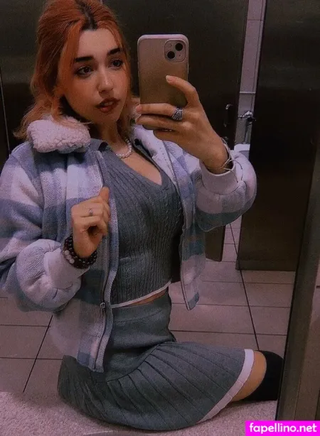 Honeyglazedbandaids OnlyFans Thumbnail #TaN9JhfyNX