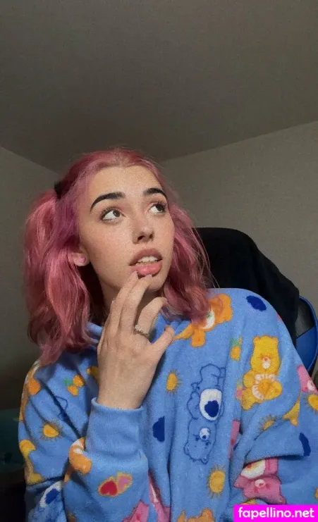 Honeyglazedbandaids OnlyFans Thumbnail #Xf23rdOuqg