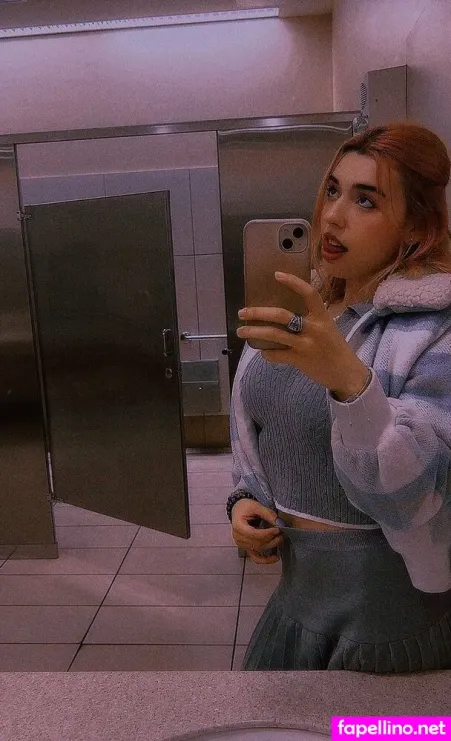 Honeyglazedbandaids OnlyFans Thumbnail #eg5sznk2hu