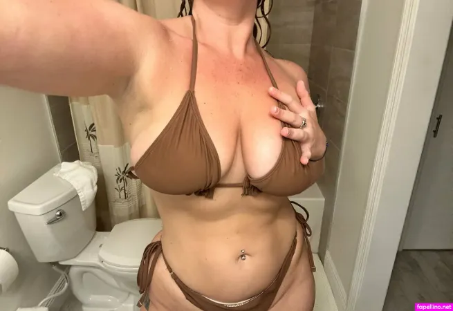 Honeyicedxoxo OnlyFans Thumbnail #XQgLkRE52L