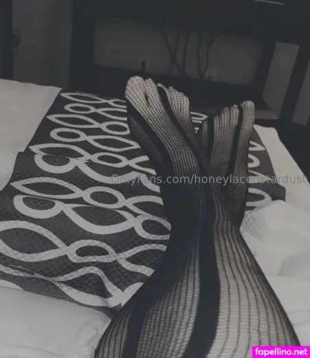 Honeylacedsd OnlyFans Thumbnail #hFxWopXc8q