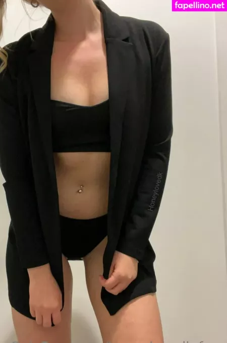 Honeylovedk Free OnlyFans Thumbnail #xoQ00OiI1N