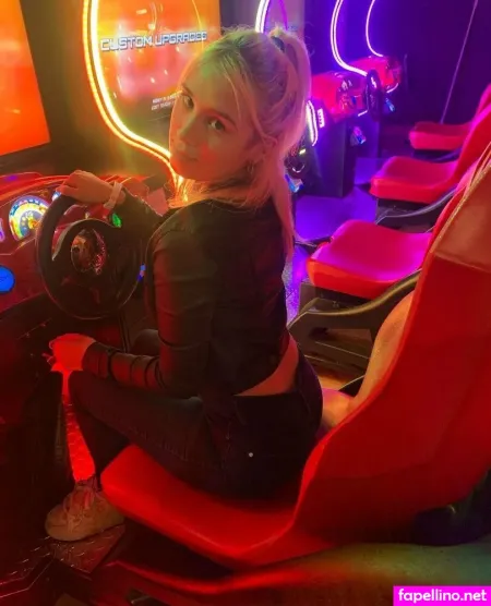 Honeymartina OnlyFans Thumbnail #SrxUEedVbR