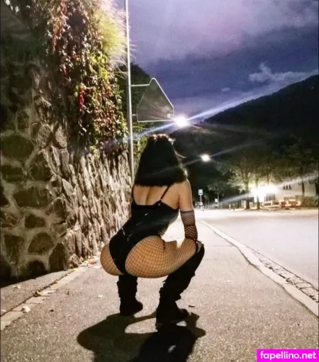 Honeymoon55555 OnlyFans Thumbnail #3ClJogb9y4