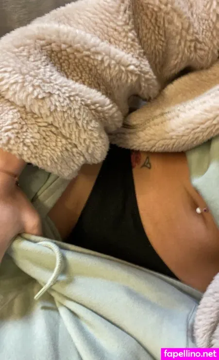Honeyproudfree OnlyFans Thumbnail #Ylf2Qo1eZF