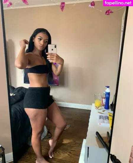 Honeyqoldd OnlyFans Thumbnail #AUFxS589r8