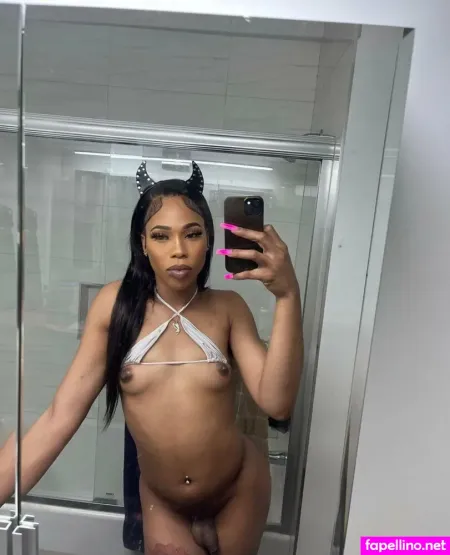 Honeyrayefree Main Profile Photo