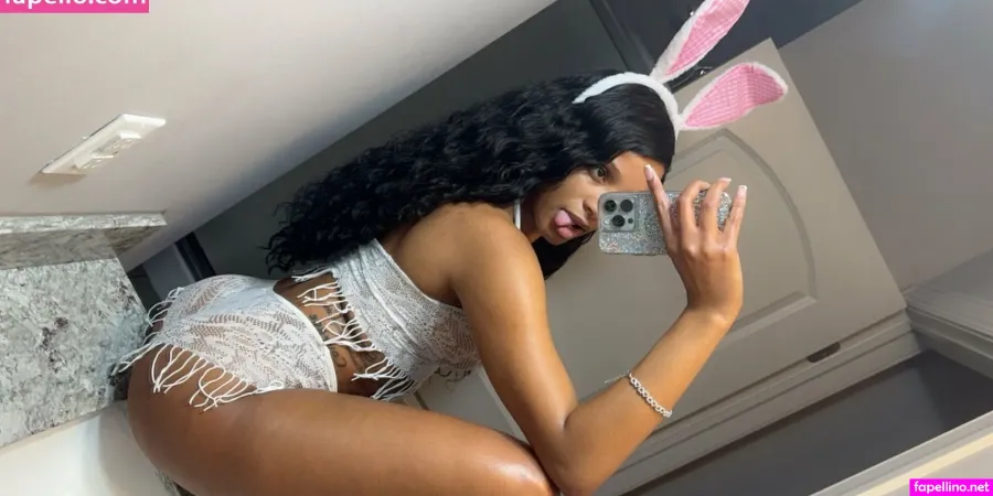 Honeysocold Main Profile Photo