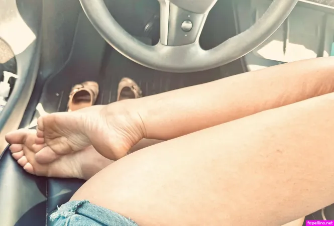Honeysperfectfeet OnlyFans Thumbnail #MkTl3ghctc