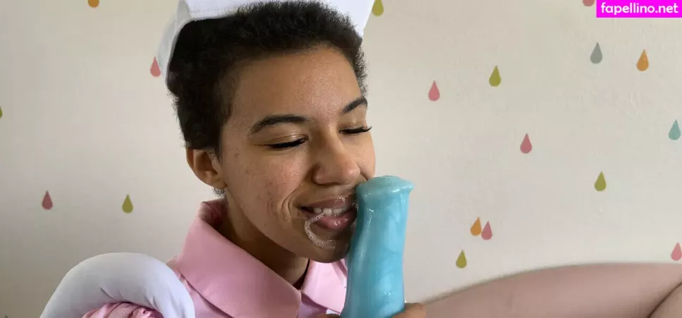 Honeyvulture OnlyFans Thumbnail #P8avFDipZQ