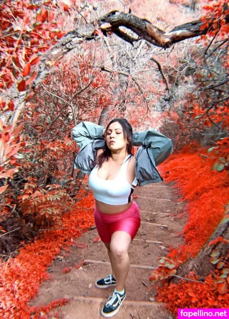 Honeyxxxbearr OnlyFans Thumbnail #SzllcBxrQ2