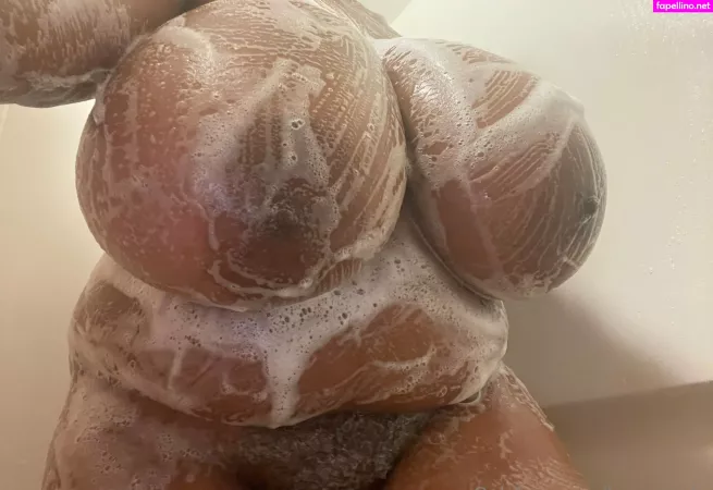 Honeyyy Lia OnlyFans Thumbnail #F0e8iMWnsJ