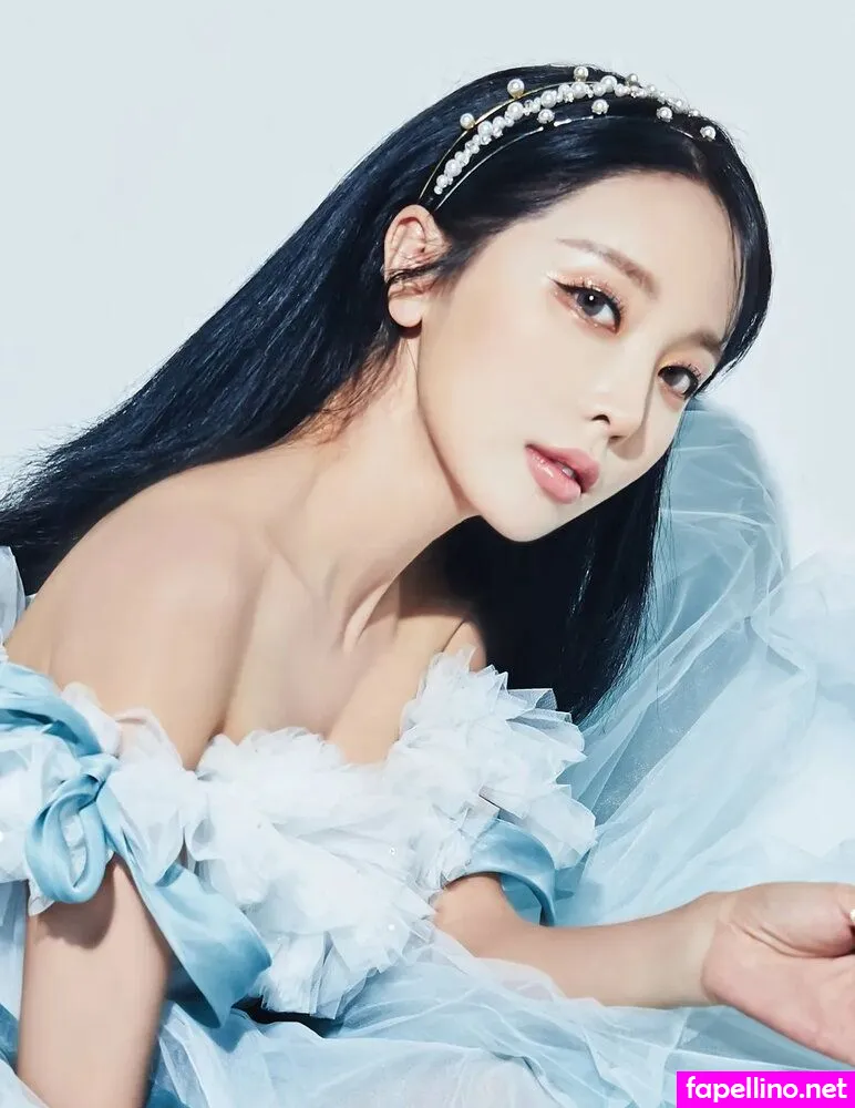 Hong Jin Young Nude Leaked OnlyFans Photo #ZzeOymY4Ne