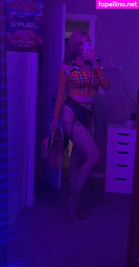 Honhoneyybeebaby OnlyFans Thumbnail #Fp1OeXNNee