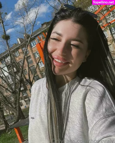 Honney Aly OnlyFans Thumbnail #oeh9ygU9Kd