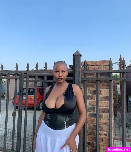 Hood Influencerr OnlyFans Thumbnail #azwwyTBljg