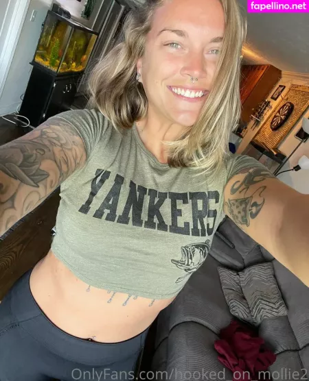 Hooked On Mollie2 OnlyFans Thumbnail #mhn7qcWGxT