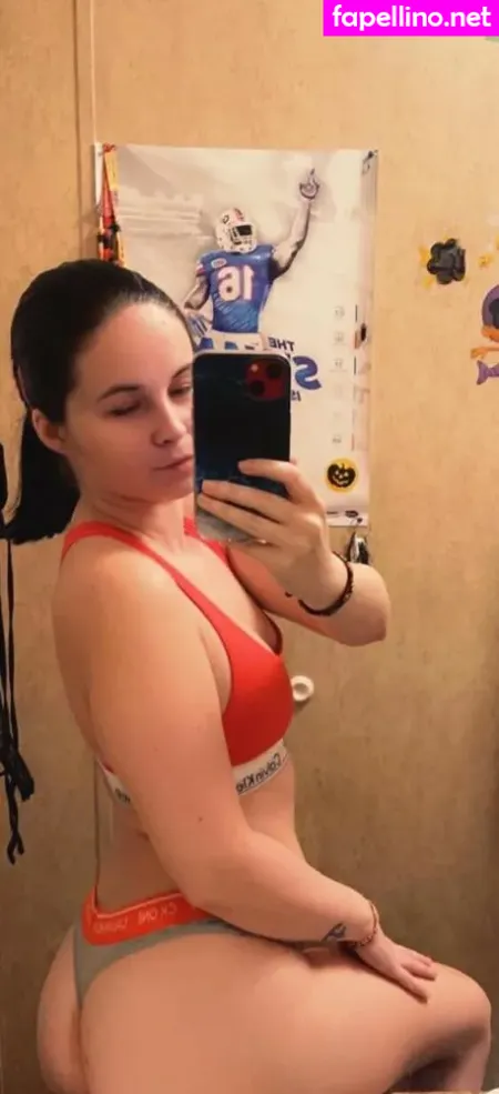 Hoopchick95 OnlyFans Thumbnail #0CXXrxpQW5