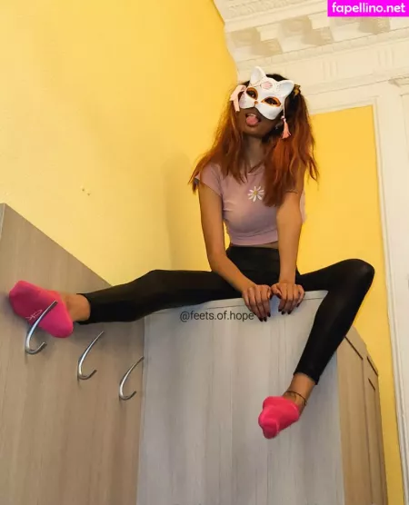 Hope Feet OnlyFans Thumbnail #bvK2FYkfAr