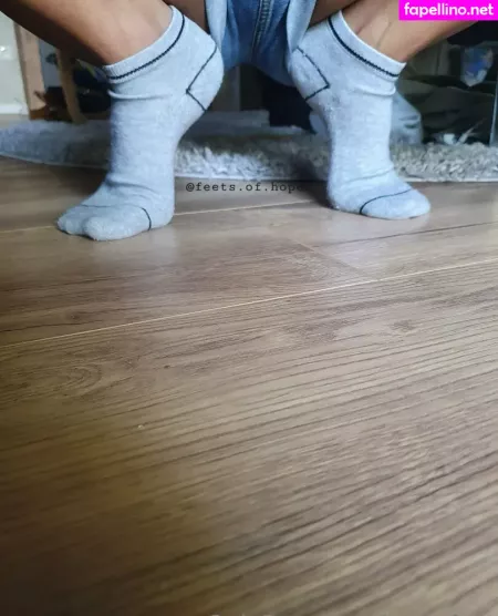 Hope Feet OnlyFans Thumbnail #hNXucfgsNb