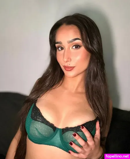 Hope Renee OnlyFans Thumbnail #bqn2LGss5H