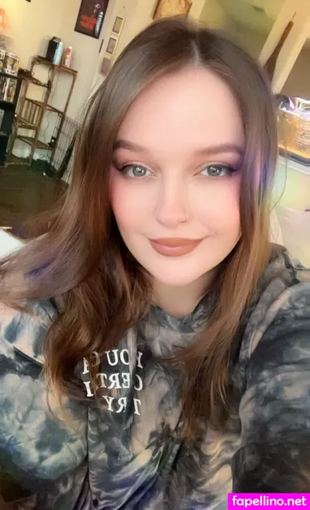 Hopiechan OnlyFans Thumbnail #OR5zDPerie